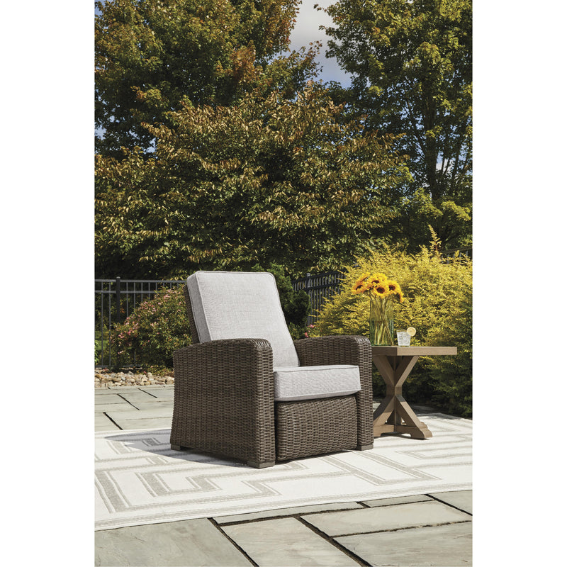 Signature Design by Ashley Outdoor Seating Recliners P791-825 IMAGE 15