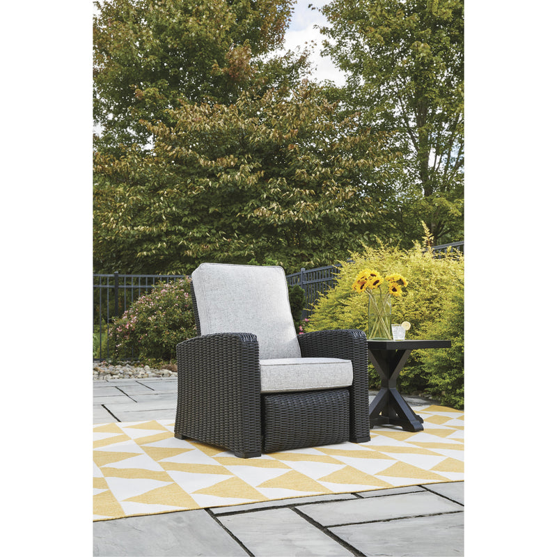 Signature Design by Ashley Outdoor Seating Recliners P792-825 IMAGE 12